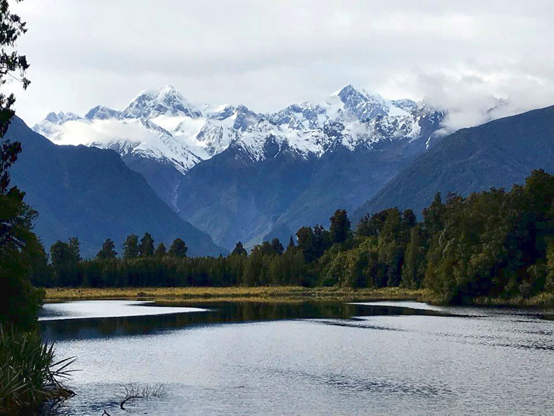 view over Lake Matheson to Aoraki Mt. Cook